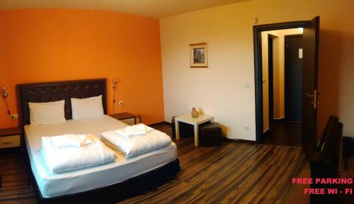 City Blagoevgrad Hotel - image 2
