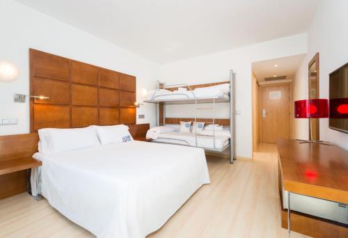 Hotel Zentral Ave - image 8