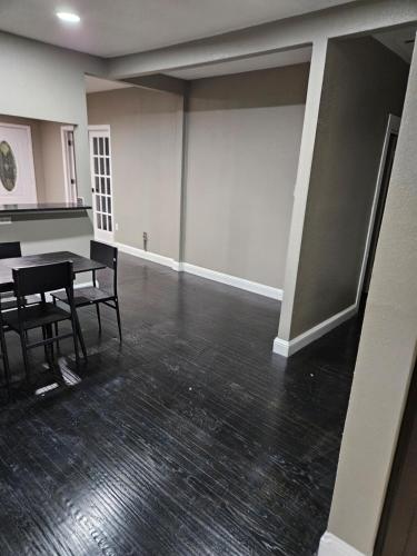 Facilities, Stella Ave Dallas in Cedar Crest