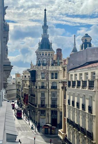 Piso Ático con Terraza y Jacuzzi con vistas a Sol en Madrid Centro, Madrid (foto 3)