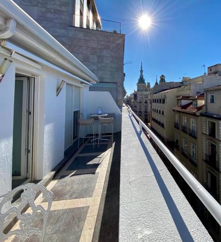 Piso Ático con Terraza y Jacuzzi con vistas a Sol en Madrid Centro, Madrid (foto 5)