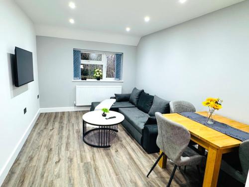Stylish Apartment Near Birmingham