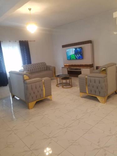 R & S GUESTS House in Limbe