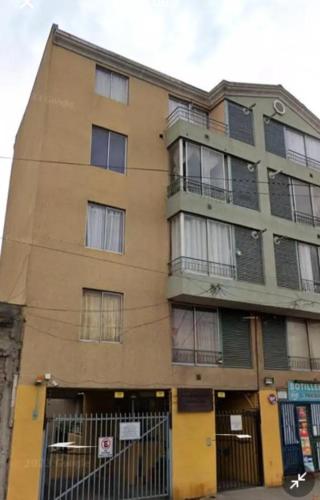 Cómoda pieza en departamento 1 persona