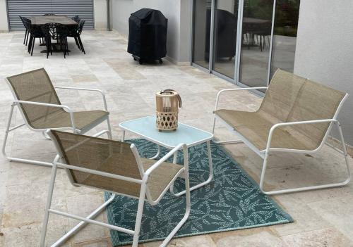 Villa Atea - piscine- 11 voyageurs Villa Atea - piscine- 11 voyageurs