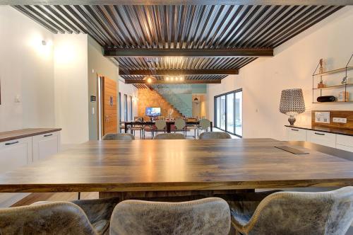 Villa Atea - piscine- 11 voyageurs Villa Atea - piscine- 11 voyageurs