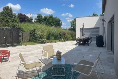 Villa Atea - piscine- 11 voyageurs Villa Atea - piscine- 11 voyageurs