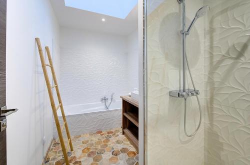 Villa Atea - piscine- 11 voyageurs Villa Atea - piscine- 11 voyageurs