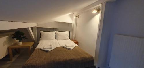 2 double beds