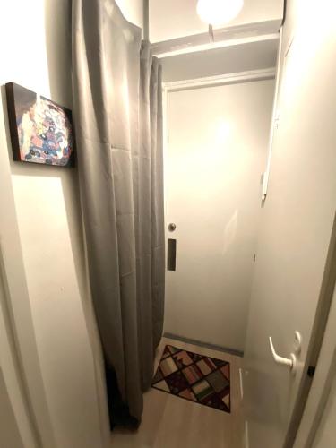 Home in the historic building Punavuori, Helsinki (photo 7)