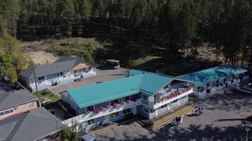 Celadon Lodge - Accommodation - Radium Hot Springs