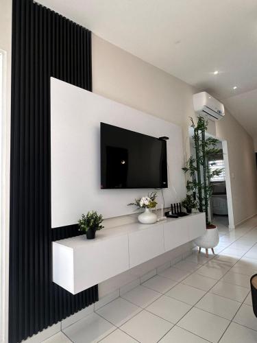 Elegant Modern Tiny Home in Jucuaran