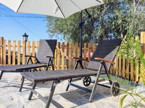 泳池, Preciosa villa para grupos grandes con piscina y BBQ in 巴爾莫哈多