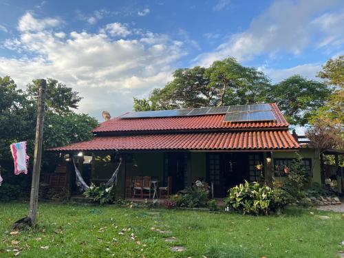 Casa dividida na praia