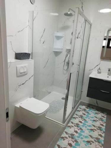 One-Bedroom apartment Standard image 7