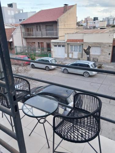 DEPARTAMENTO con COCHERA PARA 5 PERSONAS