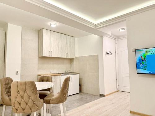 Apartment image 8