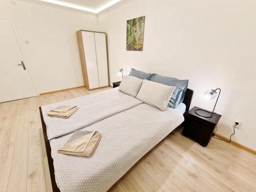 Apartment image 4