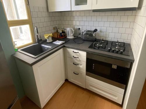 Bed Bike Breakfast Appartamento Piramide, Рим (фото 7)