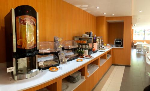 Ételek és italok, Hotel Indiana in Pinto