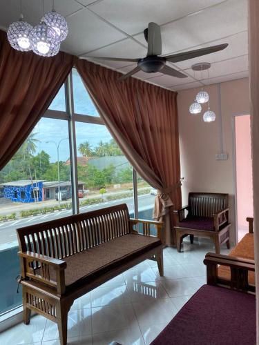 Ilham Bonda Homestay II LELAKI SAHAJA in Bukit Mentok