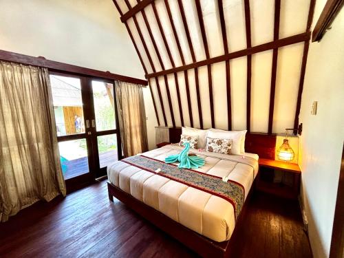 D'Gilian Bungalow - Tap to explore photos