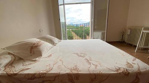 Room in Farmhouse - Mandarina Room with incredible view chambre d'hôte Algemesí