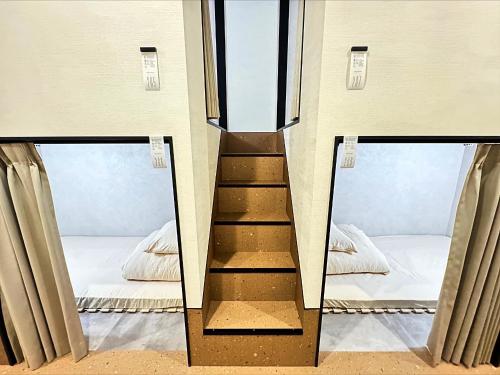 HOTEL minimumms Women-only capsule hotel in Okinawa Main island