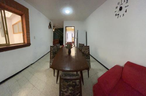 Dahlia House in Querétaro City