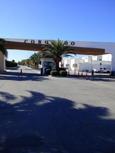 Casa con casa club en la Paz BCS in El Centenario