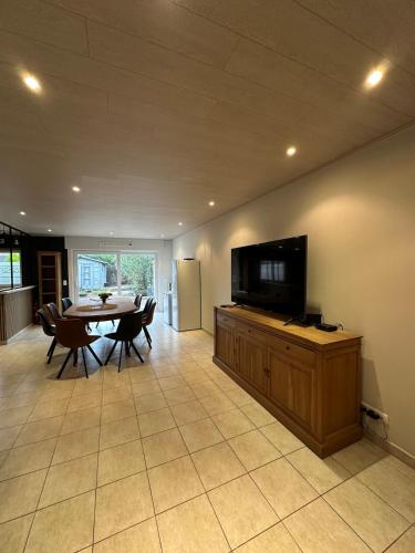 The175 work or holiday home in Comines-Warneton