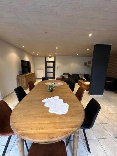 The175 work or holiday home in Comines-Warneton