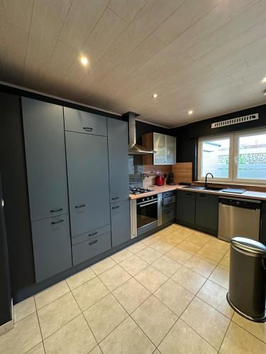 The175 work or holiday home in Comines-Warneton