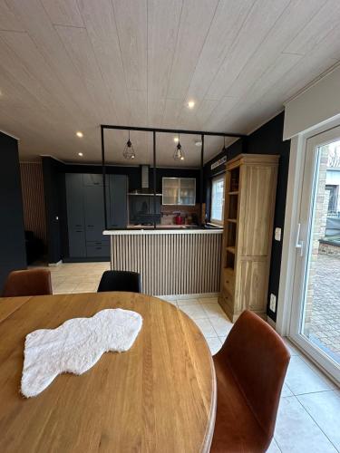 The175 work or holiday home in Comines-Warneton