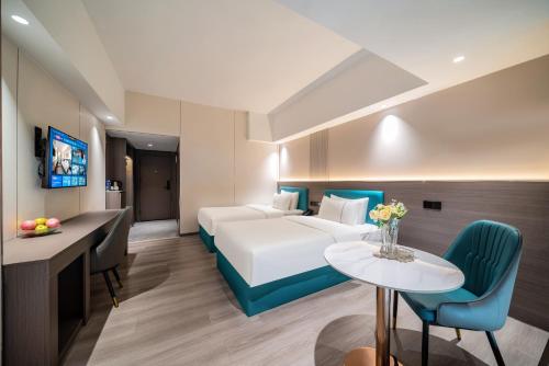 room detail thumbnail 1