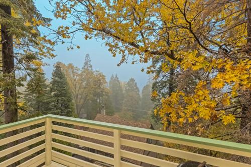 Lakeside Bliss in Lake Arrowhead, USA