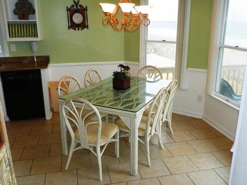 KH5203- Katmantoo in Kitty Hawk (NC)