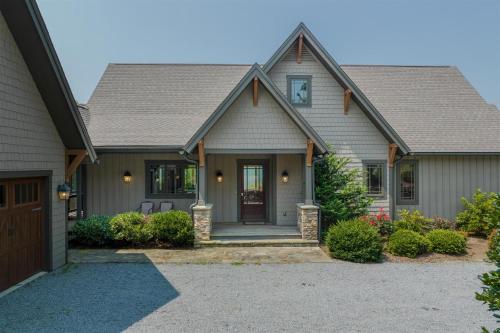 Oak Cottage in Sutton Knob