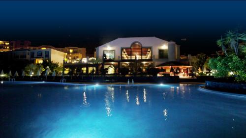 Hotel-Apartamento Las Olas - image 11