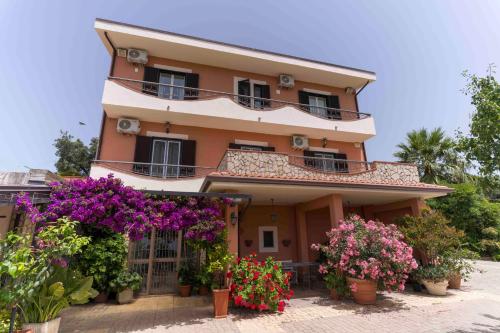 Villa Marianna, Bonifati