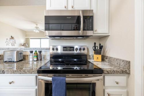 Little Fountain in ฟอร์ตแมคโดเวลล์