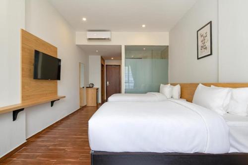 Quadruple Room room in Hotel Happy Here