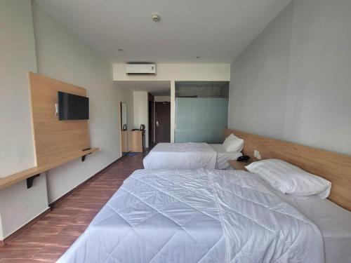 Quadruple Room image 6