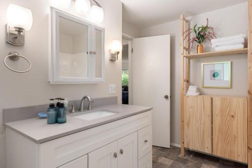 Perch - Island Hideaway Perch - Island Hideaway