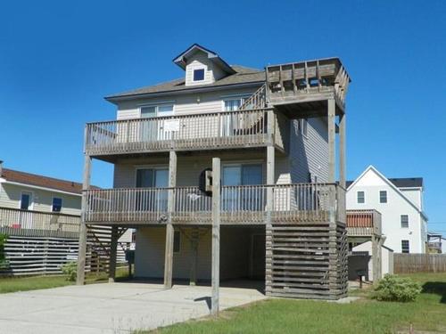 Four-Bedroom Apartment room in KD304- Miss Abbi