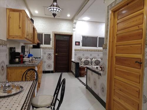 MARRAKECh TYPICAL & CONFORT APPARTEMENT, Marrakech