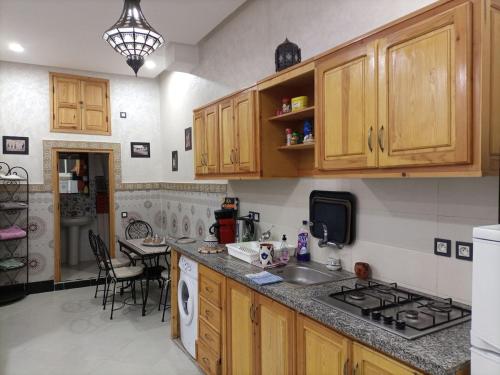 MARRAKECh TYPICAL & CONFORT APPARTEMENT, Marrakech (photo 8)