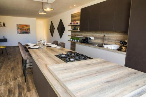 Cosy & Central Penthouse in Victoria, Victoria (fotografie 3)