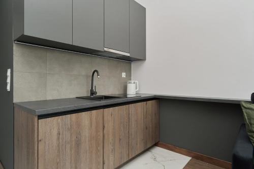 Rent like home - Spacious Studio with Balcony Słonimskiego 2, Breslau (Foto 7)