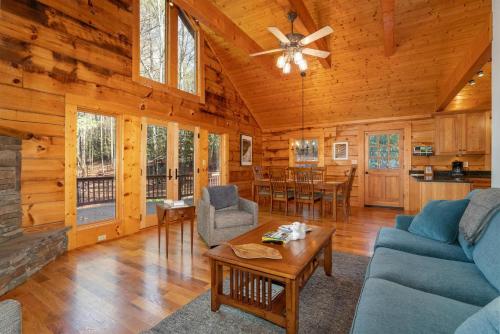 Little River Cottage in Pisgah Forest, USA